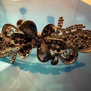 Elegant Black and Gold Hair Clip